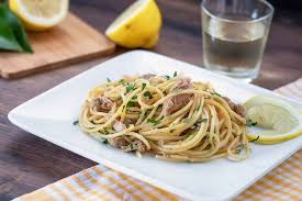 Spaghetti Al Tonno E Limone Fatto In Casa Da Benedetta Rossi Ricetta Ricette Ricette Facili Pasta Al Tonno