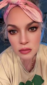 Lina Vidal: Contenido Latino en TikTok