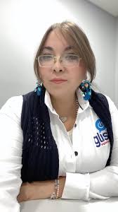 Ya está cada vez más cerca de nuevo ese día que deje de escuchar tu voz y  solo quedó tu lugar vacío!! Gracias por visitar mis sueños, yo se que ya no