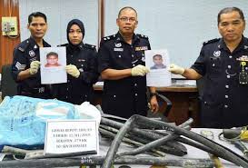 Namun selain untuk kegunaan rumah tangga, mesin cuci juga berfungsi untuk bisnis laundry. Remaja Antara Lima Yang Ditahan Curi Kabel Utusan Borneo Online