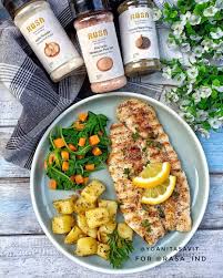 Selamat Pagi Bikin Menu Sehat Lagi Yuk Kali Ini Aku Masak Ikan Dori Yg Di Panggang Dengan Bumbu Yg Simple Banget Food Recipes Workout Food