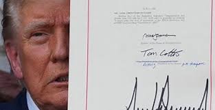 Penny Hardaway breaks down how the biggest problem of the NIL deals is that  it takes away the hunger to succeed from players: "I am witnessing it every  day"