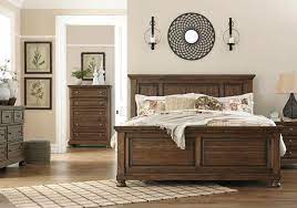A fresh, new take on traditional style. Flynnter King Panel Bedroom Set Louisville Overstock Warehouse