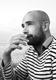 HALLO BASEL VOrwOrt 4 unSErE PrEMIErEn 6 EnSEMBLE 17 rESIDEntS 23 EXtrAS 24  OPErAVEnIr 26 JunGES HAuS 27 unSEr tEAM 28 BEStE FrE