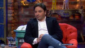 He was the vocalist and former leader of the brazilian bands raimundos and rodox and now he is a solo gospel artist, as well as pastor and minister. Alcalde Rodolfo Carter Realizo Una Insolita Confesion En El Programa