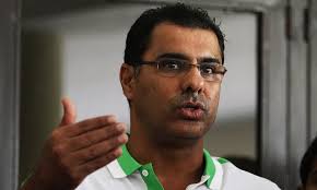 Miandad, Sarfraz call for Waqar's removal