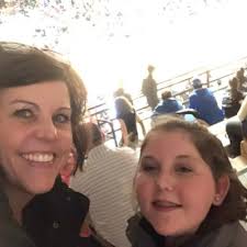 Laura Cottrill's Instagram, Twitter & Facebook