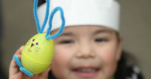 Council Bluffs children participate in Easter egg hunts