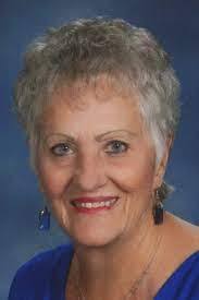 Kay Demott's Instagram, Twitter & Facebook