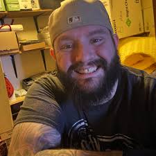 My first 2 whittling projects went decently well I think 🤔