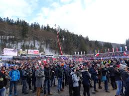 Aktuell (stand 16.46 uhr) sieht es so aus, dass der erste durchgang auf 17.15 uhr verschoben wurde. Das Weltcup Skispringen In Willingen 2018 Ergebnisse Vom Ersten Einzelspringen Waldeck Frankenberg