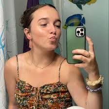 zoe raye (zoerayexoxo)