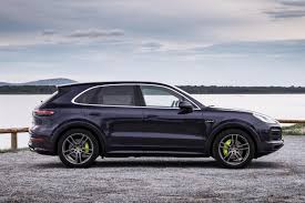 Porsche downtown la 1747 mi from 60606. 2019 Porsche Cayenne E Hybrid First Drive Ticks All The Boxes Slashgear