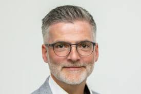 Wanderwegewart und Retter des Fußballvereins erhalten Bürgerpreis von Bad  Elster