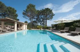Luxurious Villa With Heated Pool 500 M From The Cala Rossa Beach Le Ranch Pool Coastal Vacations Holiday Rental