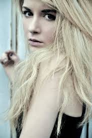 Megan Hartley's Instagram, Twitter & Facebook