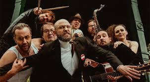 Nach einer erfolgreichen premiere im vorjahr gibt die stadt wiener neustadt auch heuer wieder in den sommermonaten (von 1. Halbzeit Beim Kultursommer Wiener Neustadt