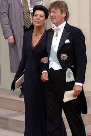 Maybe you would like to learn more about one of these? Esta Es La Poderosa Razon Por La Que Carolina De Monaco No Se Divorcia De Ernesto De Hannover Cosas Pe