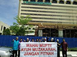 Laman web rasmi pejabat mufti negeri sabah. Wahai Majlis Fatwa Sabah Sila Tarik Balik Fatwa Fitnah Anda Hizbut Tahrir Malaysia
