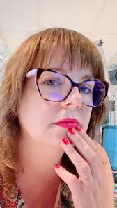 What? I’m working. Hard at work. Working hard up in here. Not goofing  around at all. Nope nope nope #radio