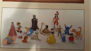 By disney (author), jérémy mariez (illustrations) (author), hachette (editor) & 0 more. Figurines De Collection Walt Disney Mowgli Et Kaa Des Editions Hachette