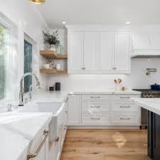 Beneath a stunning copper range hood, a white and goldl oven range is flanked by white inset cabinets. 75 Beautiful Kitchen With Beaded Inset Cabinets Pictures Ideas August 2021 Houzz