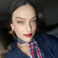 Hilary Crist's Instagram, Twitter & Facebook