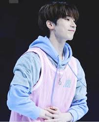 Pin Oleh Mine Yoongii Di Han Seung Woo Victon Selebritas Kesombongan