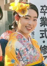 生花のヘアアクセ 大学卒業式