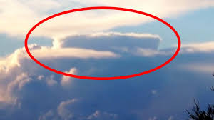 They just stared at the crowd of hundreds, (perhaps thousands) who were stunned into silence. Unbelievable Ufo Sighting Behind Massive Cloud Caught On Camera Is It Proof Aliens Exist Irish Mirror Online