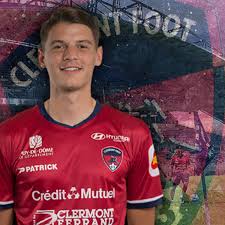 Get the latest clermont foot news, scores, stats, standings, rumors, and more from espn. Clermont Yohann Magnin Une Immense Fierte D Atteindre La Ligue 1 Avec Mon Club De Toujours