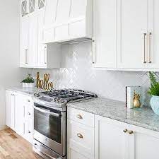 A beautiful collection of drawer pulls curated with excellent taste in mind. Champagne Gold Kitchen Cabinet Pulls Design Ideas