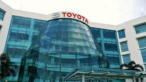 Umw toyota motor has launched the new facelift toyota fortuner with three variants available. Umw Toyota Records Strong Sales Rebound In Fy2021 Q1 Carsifu