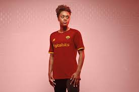 May 28, 2021 · roma, riccardo ha di nuovo la sua maglia: La Roma Svela La Nuova Maglia Home Firmata New Balance
