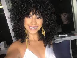 AIBONITEÑA EN NUEVO VIDEO DE RICKY MARTIN Y CARLOS VIVES! 🇵🇷🎥🌺- Se  trata de la aiboniteña Cristina Camacho Arroyo, que tiene una participación  en el video "Canción Bonita" interpretada por Ricky Martin