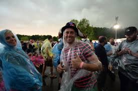 Het knmi kondigde code rood af. Pinkpop Tijdelijk Stilgelegd Wegens Noodweer Het Nieuwsblad Mobile