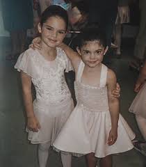 Pin By Romalyn Floranda On Kardashian Jenner Kylie Jenner Baby Kendall And Kylie Jenner Kim Kardashian Kylie Jenner