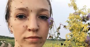 See more ideas about aesthetic pictures, celebrities, spice girls costumes. This Photo Of A Woman Covered In Mosquitoes Is Very Non Aesthetic