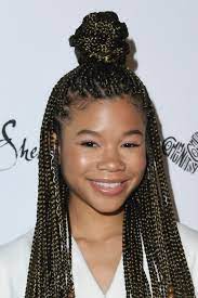 Protective styling is also about retaining moisture while simultaneously protecting ends of hair from fraying and split ends. 20 Fun Box Braid Hairstyles How To Style Box Braids