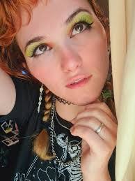 Brandi Dotson's Instagram, Twitter & Facebook