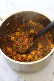 Savoury Mince Is An Easy And Healthy Weeknight Dinner That Is Versatile Too Filled With Plenty Of Vegeta Minced Beef Recipes Pork Mince Recipes Savoury Mince
