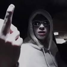 lee (@htsturniolos_)