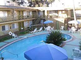 Stay just minutes from los angeles international airport and never miss a flight again. L Hotel Picture Of Hollywood City Inn Los Angeles Tripadvisor