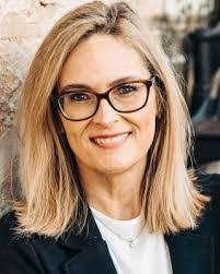 Christine Vick's Instagram, Twitter & Facebook