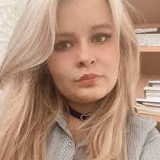 Diana Zamarron's Instagram, Twitter & Facebook