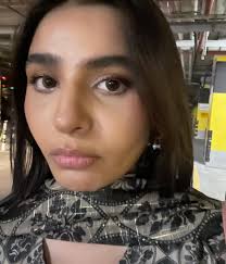 Showing off my soft girl aura 🤍♠️ ♋️ @karanaujla ☪️