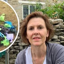 Call for action as rise in dog waste sees bins filling up