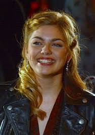 Découvrez tous les interviews vidéos de louane emera. Louane Wikipedia
