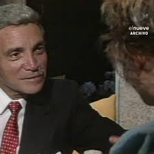 ¡Feliz día a todos los trabajadores y trabajadoras de la Televisión  Argentina! ❤️, Aquí Alejandro Romay a fines de 1985 participando de un foro  sobre televisión en España y transmitida su nota por ...