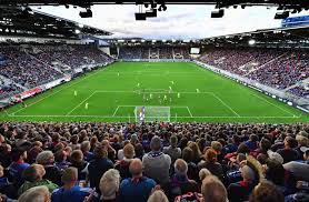Vålerenga stadion olarak da anılan intility arena , norveç'in oslo kentinde bulunan bir dernek futbol stadyumudur. Valerengas Nye Stadion Har Fatt Nytt Navn Vg
